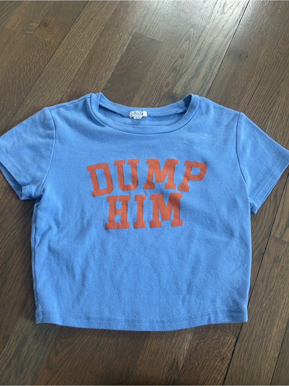 GARAGE BLUE CROPPED TEE